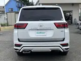 2026 Toyota Land Cruiser ZX 4WD White Jeep for sale, Japanese used car export - photo 6 of 24 | GULJI TRADERS