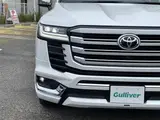 2026 Toyota Land Cruiser ZX 4WD White Jeep for sale, Japanese used car export - photo 8 of 24 | GULJI TRADERS