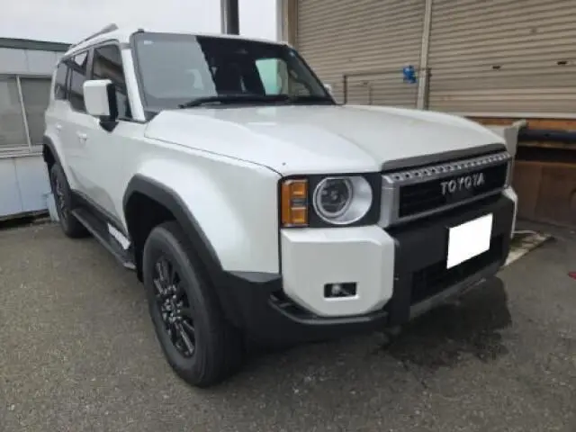 2026 Toyota Land Cruiser VX Pearl Jeep for sale, Japanese used car export - photo 1 of 2 | GULJI TRADERS