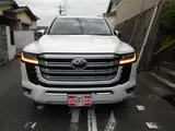 2026 Toyota Land Cruiser 3.3 ZX 5 people Pearl Jeep for sale, Japanese used car export - photo 2 of 21 | GULJI TRADERS