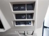 2026 Toyota Land Cruiser 3.3 ZX 5 people Pearl Jeep for sale, Japanese used car export - photo 11 of 21 | GULJI TRADERS