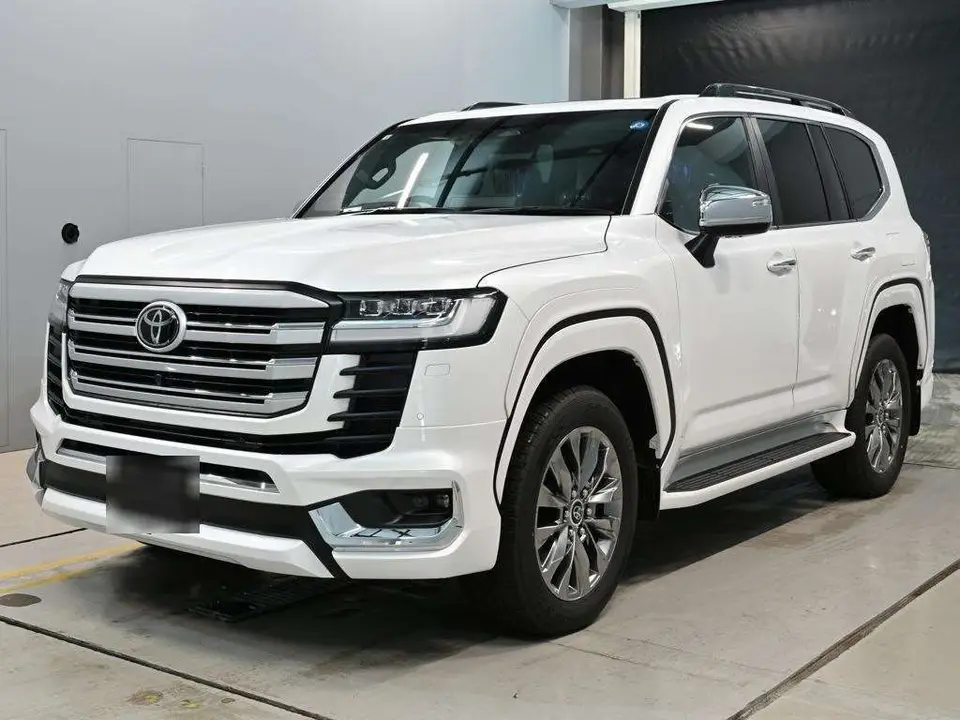 2026 Toyota Land Cruiser ZX 4WD - photo 1 2026 Toyota Land Cruiser ZX 4WD Pearl Jeep for sale, Japanese used car export - photo 1 of 12 | GULJI TRADERS