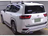 2026 Toyota Land Cruiser ZX Pearl Jeep for sale, Japanese used car export - photo 2 of 6 | GULJI TRADERS