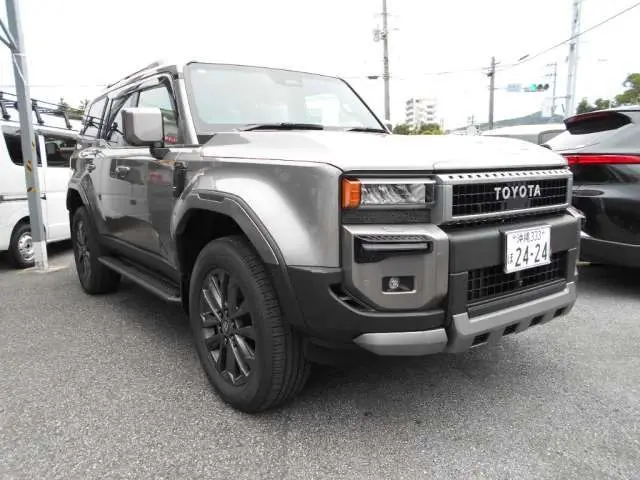 2026 Toyota Land Cruiser VX - photo 1 2026 Toyota Land Cruiser VX Gray Jeep for sale, Japanese used car export - photo 1 of 16 | GULJI TRADERS