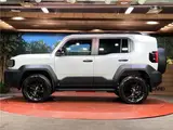 2026 Toyota Land Cruiser FJ VX Pearl Jeep for sale, Japanese used car export - photo 20 of 30 | GULJI TRADERS