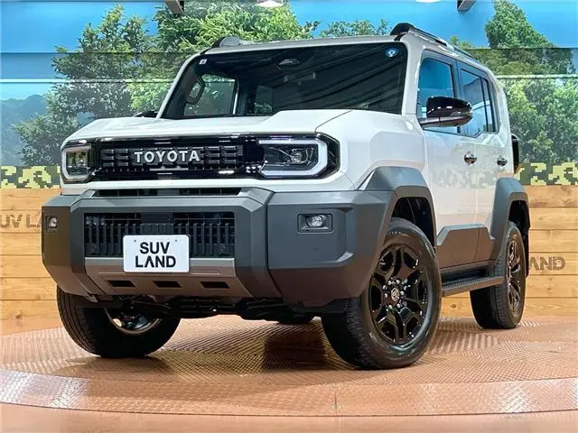 2026 Toyota Land Cruiser FJ VX Pearl Jeep for sale, Japanese used car export - photo 1 of 30 | GULJI TRADERS
