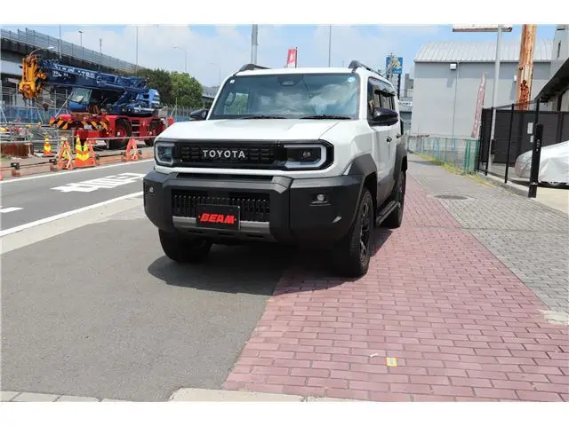 2026 Toyota Land Cruiser FJ VX - photo 1 2026 Toyota Land Cruiser FJ VX White Jeep for sale, Japanese used car export | GULJI TRADERS