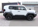 2026 Toyota Land Cruiser FJ VX White Jeep for sale, Japanese used car export - photo 8 of 37 | GULJI TRADERS