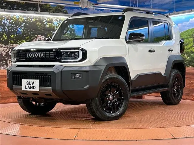 2026 Toyota Land Cruiser FJ VX - photo 1 2026 Toyota Land Cruiser FJ VX Pearl Jeep for sale, Japanese used car export - photo 1 of 29 | GULJI TRADERS