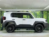 2026 Toyota Land Cruiser FJ VX Pearl Jeep for sale, Japanese used car export - photo 17 of 30 | GULJI TRADERS