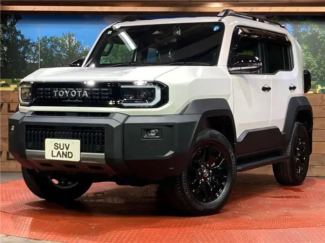 2026 Toyota Land Cruiser FJ VX - photo 1 2026 Toyota Land Cruiser FJ VX Pearl Jeep for sale, Japanese used car export - photo 1 of 30 | GULJI TRADERS