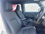 2026 Toyota Land Cruiser FJ VX One Owner Pearl Jeep for sale, Japanese used car export - photo 9 of 38 | GULJI TRADERS