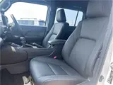 2026 Toyota Land Cruiser FJ VX One Owner Pearl Jeep for sale, Japanese used car export - photo 10 of 38 | GULJI TRADERS