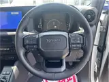 2026 Toyota Land Cruiser FJ VX One Owner Pearl Jeep for sale, Japanese used car export - photo 15 of 38 | GULJI TRADERS