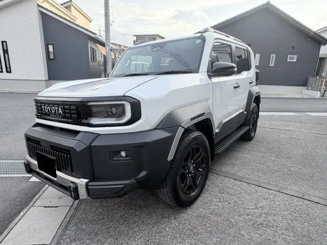 2026 Toyota Land Cruiser FJ VX - photo 1 2026 Toyota Land Cruiser FJ VX Pearl Jeep for sale, Japanese used car export | GULJI TRADERS