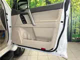 2023 Toyota Land Cruiser Prado TX L Package Pearl Jeep for sale, Japanese used car export - photo 8 of 30 | GULJI TRADERS