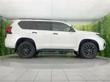 2023 Toyota Land Cruiser Prado TX L Package Matte Black Edition Pearl Jeep for sale, Japanese used car export - photo 25 of 30 | GULJI TRADERS