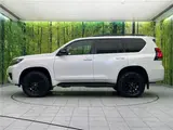 2023 Toyota Land Cruiser Prado TX L Package Matte Black Edition Pearl Jeep for sale, Japanese used car export - photo 16 of 30 | GULJI TRADERS