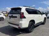 2023 Toyota Land Cruiser Prado Special TX_L Package Matte Black Edition Pearl Jeep for sale, Japanese used car export - photo 18 of 50 | GULJI TRADERS