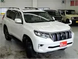 2023 Toyota Land Cruiser Prado TX L Package ☆ Sunroof ☆ 7-seater Pearl Jeep for sale, Japanese used car export - photo 9 of 32 | GULJI TRADERS