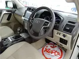2023 Toyota Land Cruiser Prado TX L Package ☆ Sunroof ☆ 7-seater Pearl Jeep for sale, Japanese used car export - photo 22 of 32 | GULJI TRADERS