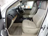 2023 Toyota Land Cruiser Prado TX L Package ☆ Sunroof ☆ 7-seater Pearl Jeep for sale, Japanese used car export - photo 27 of 32 | GULJI TRADERS