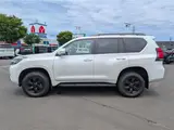 2023 Toyota Land Cruiser Prado TX L Package 4WD Pearl Jeep for sale, Japanese used car export - photo 19 of 24 | GULJI TRADERS