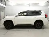 2023 Toyota Land Cruiser Prado TX 4WD Pearl Jeep for sale, Japanese used car export - photo 4 of 12 | GULJI TRADERS