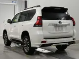 2023 Toyota Land Cruiser Prado TX L Package 4WD Pearl Jeep for sale, Japanese used car export - photo 6 of 12 | GULJI TRADERS