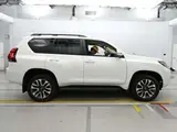 2023 Toyota Land Cruiser Prado TX L Package 4WD Pearl Jeep for sale, Japanese used car export - photo 3 of 12 | GULJI TRADERS