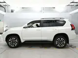 2023 Toyota Land Cruiser Prado TX L Package 4WD Pearl Jeep for sale, Japanese used car export - photo 4 of 12 | GULJI TRADERS