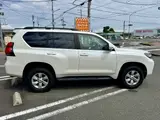 2023 Toyota Land Cruiser Prado TX Pearl Jeep for sale, Japanese used car export - photo 4 of 24 | GULJI TRADERS