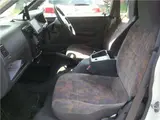 2005 Toyota Liteace Truck DX Camping White Truck for sale, Japanese used car export - photo 12 of 45 | GULJI TRADERS