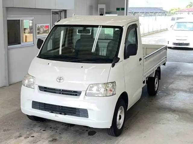 2009 Toyota Liteace Truck DX - photo 1 2009 Toyota Liteace Truck DX White Truck for sale, Japanese used car export - photo 1 of 5 | GULJI TRADERS
