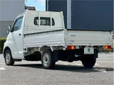 2010 Toyota Liteace Truck DX ★ Navigation ★ ETC ★ CD ★ DVD ★ Full-segment TV ★ 5-speed manual transmission White Truck for sale, Japanese used car export - photo 2 of 68 | GULJI TRADERS