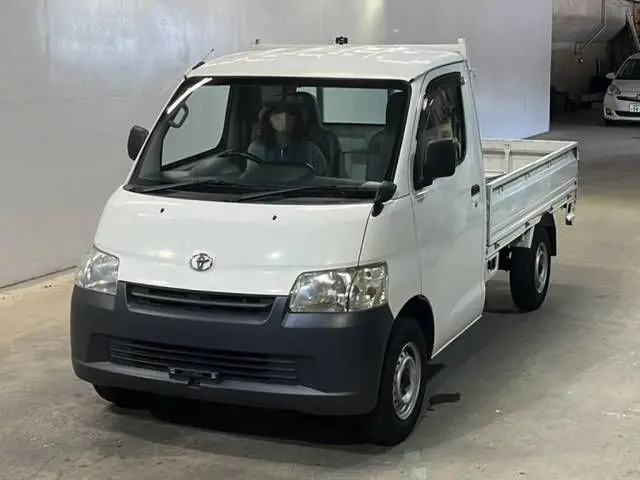 2012 Toyota Liteace Truck DX - photo 1 2012 Toyota Liteace Truck DX White Truck for sale, Japanese used car export - photo 1 of 3 | GULJI TRADERS
