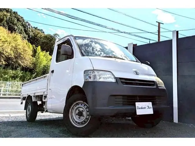 2013 Toyota Liteace Truck DX - photo 1 2013 Toyota Liteace Truck DX White Truck for sale, Japanese used car export - photo 1 of 9 | GULJI TRADERS