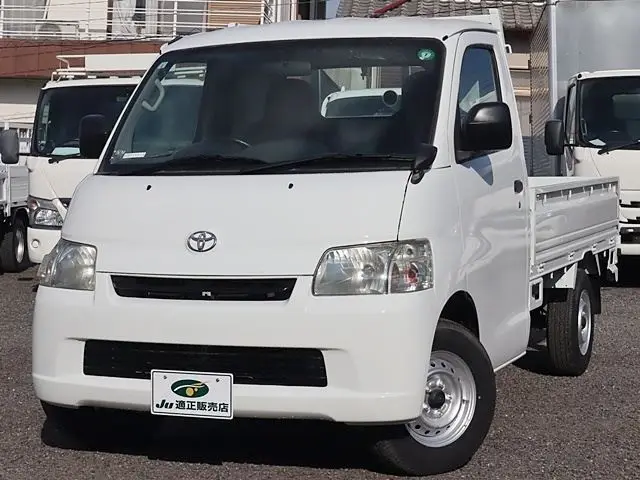 2015 Toyota Liteace Truck Flatbed truck, 800kg load capacity, DX-X Edition - photo 1 2015 Toyota Liteace Truck Flatbed truck, 800kg load capacity, DX-X Edition White Painted Truck for sale, Japanese used car export - photo 1 of 39 | GULJI TRADERS