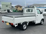 2015 Toyota Liteace Truck DX 4WD 5-speed MT White Truck for sale, Japanese used car export - photo 5 of 9 | GULJI TRADERS
