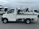 2015 Toyota Liteace Truck DX 4WD 5-speed MT White Truck for sale, Japanese used car export - photo 8 of 9 | GULJI TRADERS
