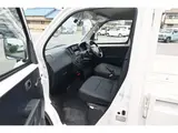 2018 Toyota Liteace Truck DX Genuine Drive Recorder White Truck for sale, Japanese used car export - photo 20 of 32 | GULJI TRADERS