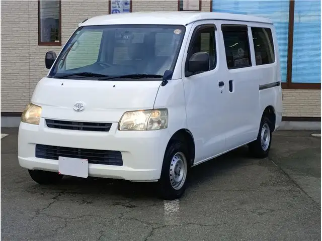 2018 Toyota Liteace Van GL, navigation system with full-segment TV, 4WD, sliding doors on both sides White Van for sale, Japanese used car export - photo 1 of 80 | GULJI TRADERS