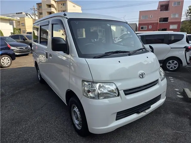 2018 Toyota Liteace Van GL ★ 5-seater / Ready to go ★ White Van for sale, Japanese used car export - photo 1 of 32 | GULJI TRADERS