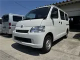 2018 Toyota Liteace Van GL ★ 4WD ★ Backup Camera ★ ETC ★ Front Power Windows ★ Navigation TV ★ White Van for sale, Japanese used car export - photo 3 of 33 | GULJI TRADERS