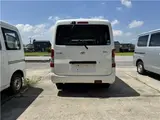 2018 Toyota Liteace Van GL ★ 4WD ★ Backup Camera ★ ETC ★ Front Power Windows ★ Navigation TV ★ White Van for sale, Japanese used car export - photo 9 of 33 | GULJI TRADERS