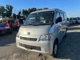 2018 Toyota Liteace Van 1.5 GL 4WD Silver Van for sale, Japanese used car export - photo 5 of 40 | GULJI TRADERS