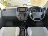 2018 Toyota Liteace Van 1.5 GL 4WD Silver Van for sale, Japanese used car export - photo 17 of 40 | GULJI TRADERS