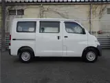 2019 Toyota Liteace Van ★DX★5-seater★Automatic★Genuine navigation system and dashcam★ White Van for sale, Japanese used car export - photo 6 of 41 | GULJI TRADERS