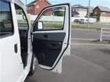 2019 Toyota Liteace Van ■GL 4WD / Genuine SD Navigation TV / ETC / Backup Camera White Van for sale, Japanese used car export - photo 17 of 36 | GULJI TRADERS