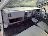 2006 Toyota Liteace Wagon 4WD Wing Holo White Van for sale, Japanese used car export - photo 5 of 8 | GULJI TRADERS